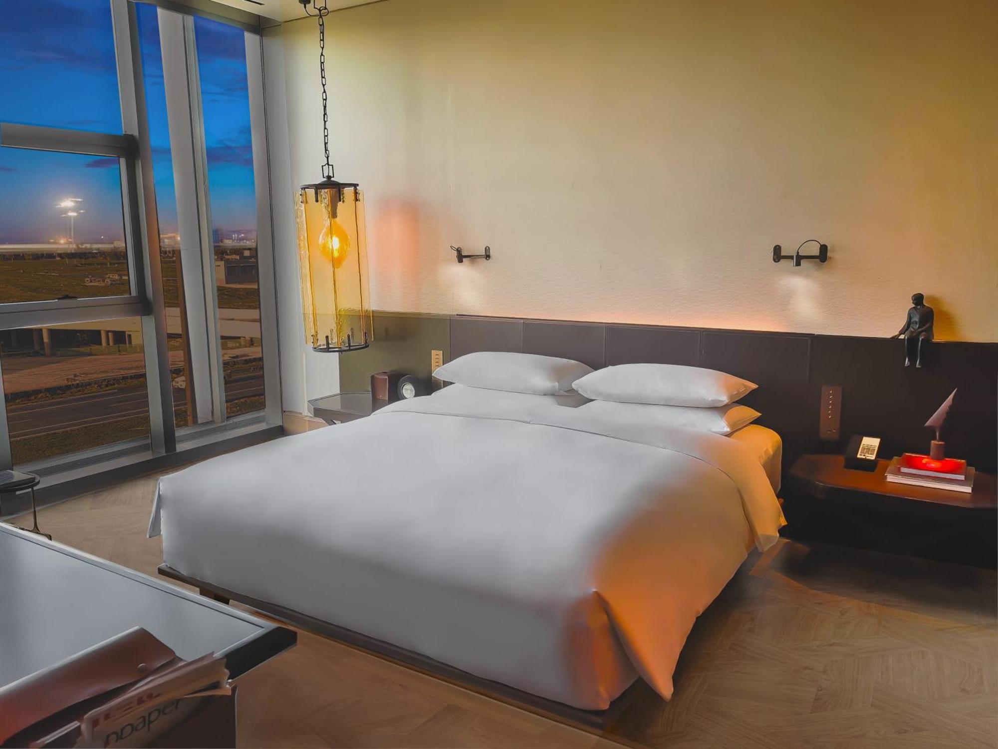Mumian Beijing Daxing International Airport, Part Of Hyatt Hotel Ngoại thất bức ảnh A bedroom at the hotel
